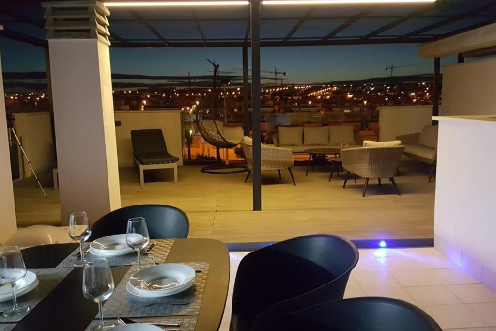 Sun Terrace Apartment 托雷维耶哈 外观 照片
