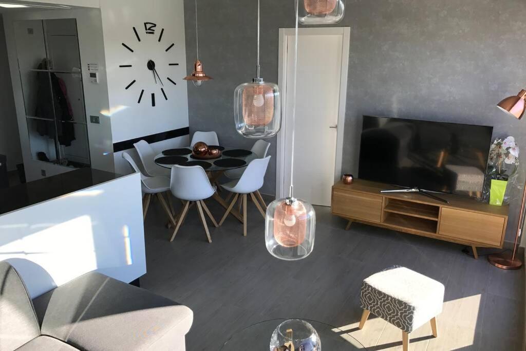 Sun Terrace Apartment 托雷维耶哈 外观 照片