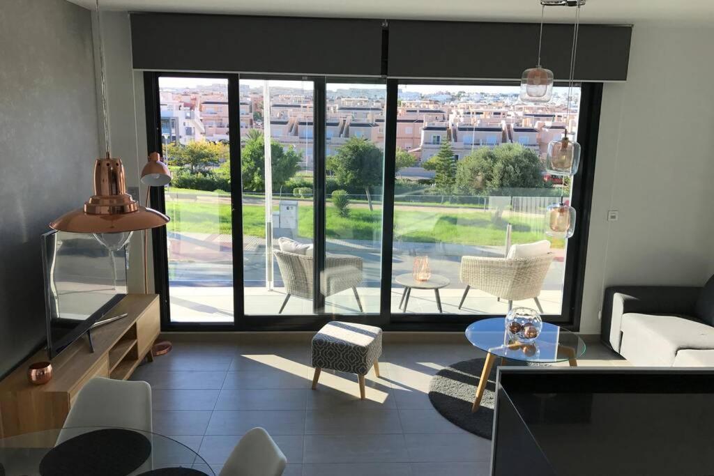 Sun Terrace Apartment 托雷维耶哈 外观 照片