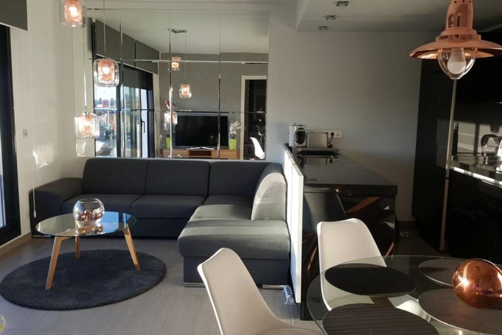 Sun Terrace Apartment 托雷维耶哈 外观 照片